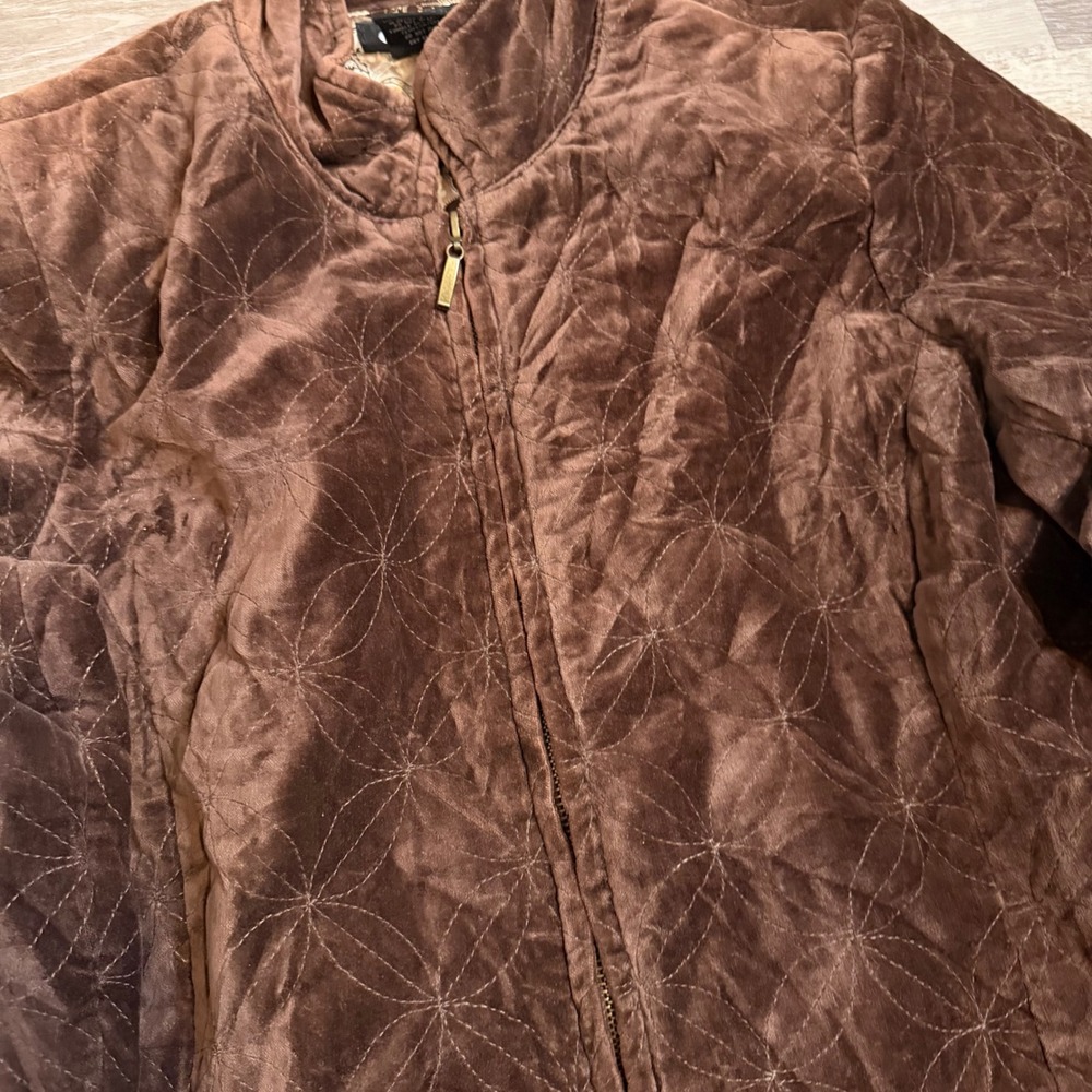 eStudio Brown Quilted Velvet Jacket Floral Stitched Mock Neck Paisley Lining L - Picture 4 of 4